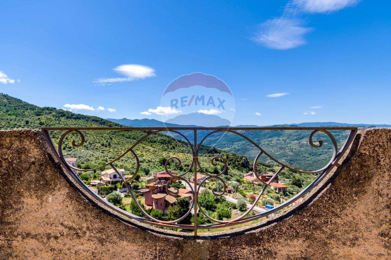 Villa de 6 habitaciónes en Sant'Agata di Militello, Italy No. 2073