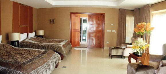 5 bedrooms Cafe / restaurant in Pattaya, Thailand No. 1563 9