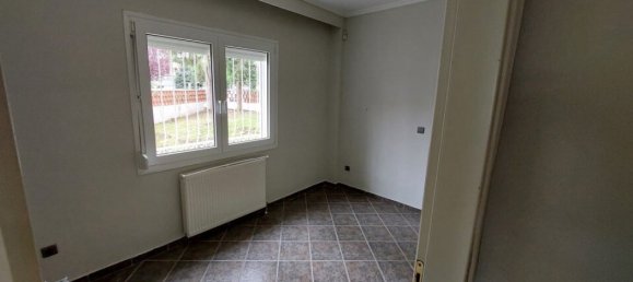 5 bedrooms Villa in Thessaloniki, Greece No. 8470 11