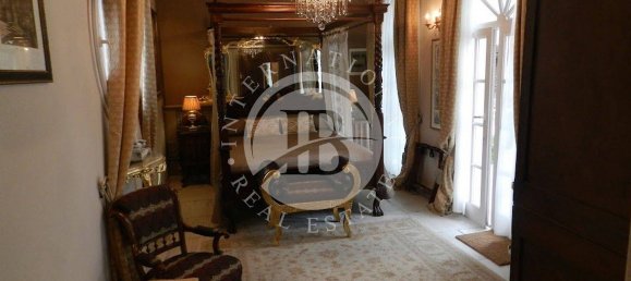 11 bedrooms Villa in Castelnuovo di Garfagnana, Italy No. 211053 9