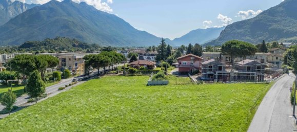 Terreno en Colico, Italy 650 m² No. 277445 3