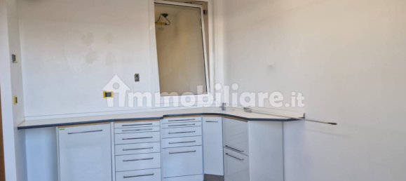 Oficina de 5 habitaciónes en Udine, Italy No. 23677 11