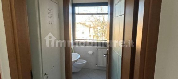 Oficina de 5 habitaciónes en Udine, Italy No. 23677 8