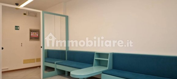 Oficina de 5 habitaciónes en Udine, Italy No. 23677 2