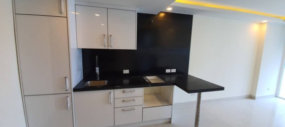 1 bedroom Condo in Pattaya, Thailand No. 1171 3