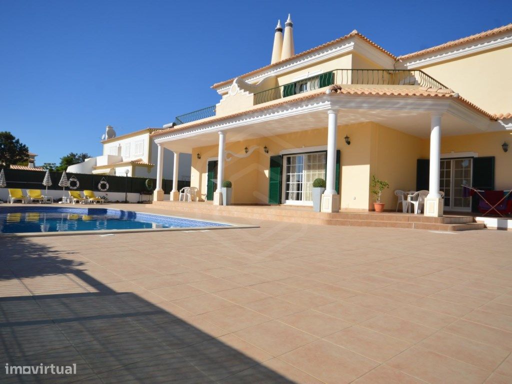 3 bedrooms House in Quarteira, Portugal No. 16002