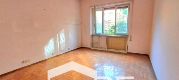 5 rooms Apartment in Rome, Italy No. 74266 21