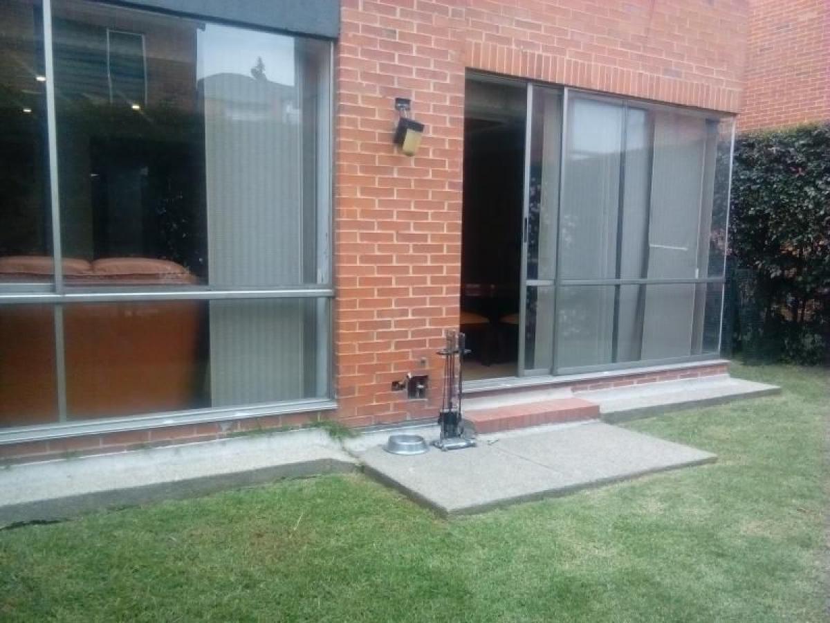 3 bedrooms House in Bogota, Colombia No. 14659