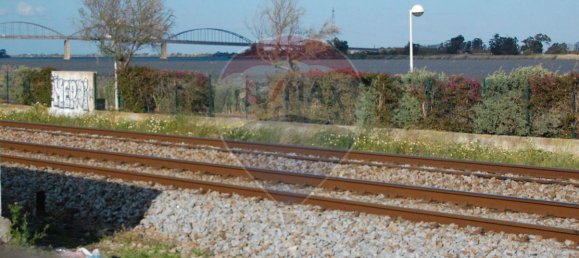 9 bedrooms Building in Vila Franca de Xira, Portugal No. 74467 4