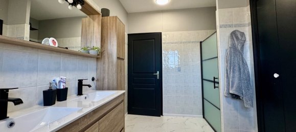 3 Schlafzimmer Villa in Bedarieux, France, Nr. 190164 6