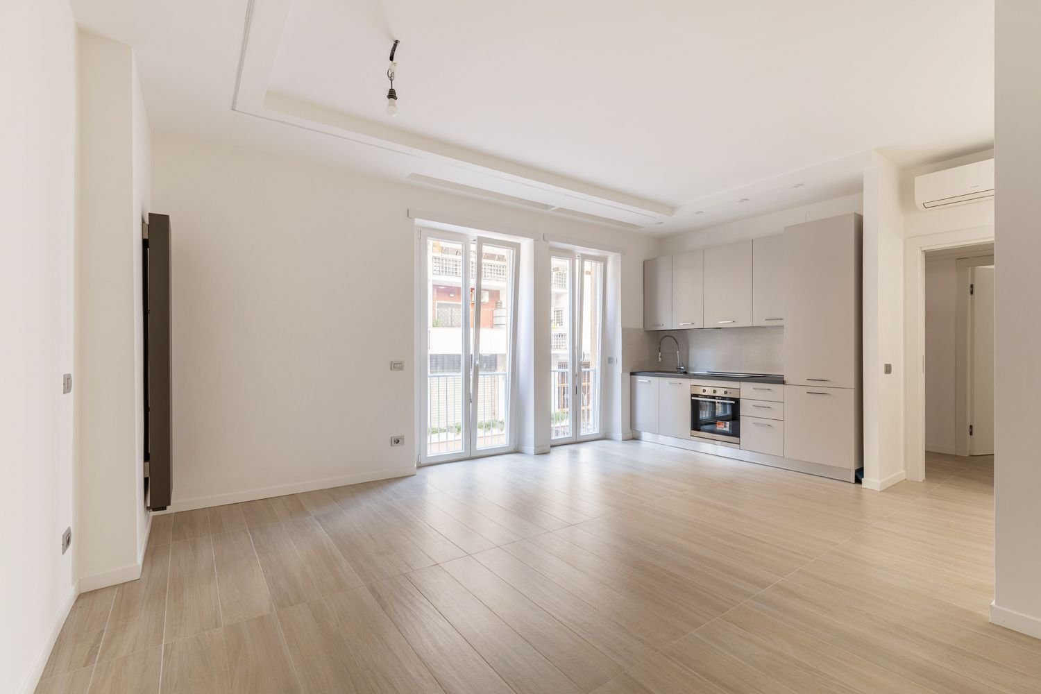 3 rooms Apartment in Rome, Italy No. 272335