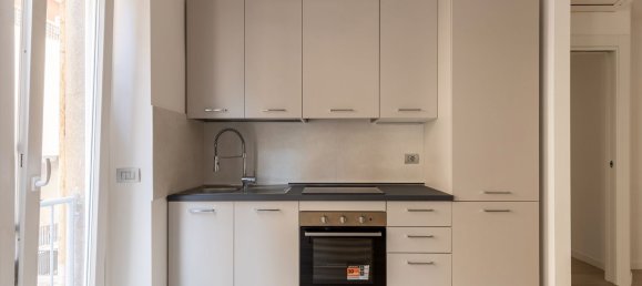 3 rooms Apartment in Rome, Italy No. 272335 4