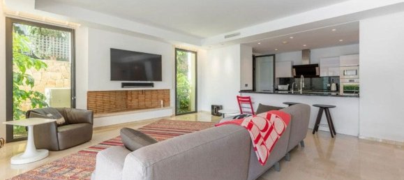 Квартира с 3 спальнями в Марбелья, Испания № 111648 2