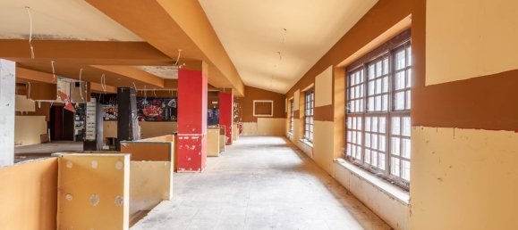 Edificio de 14 habitaciónes en Città della Pieve, Italy No. 229763 4