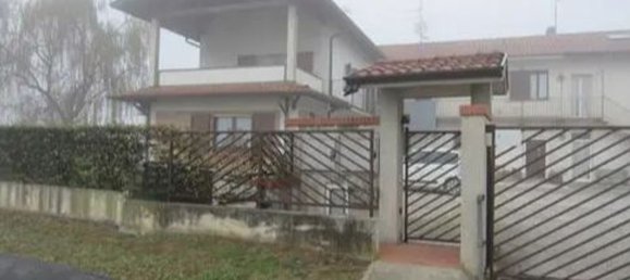 4 rooms Villa in Cornate d'Adda, Italy No. 116823 21