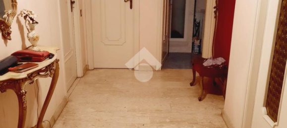 2 bedrooms Apartment in Turin, Italy No. 52334 8