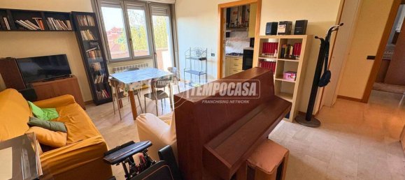 2 rooms Apartment in Legnano, Italy No. 318536 4
