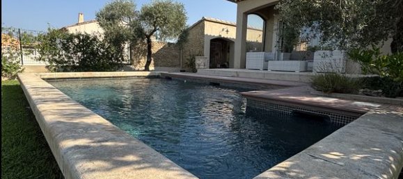 3 bedrooms Villa in Istres, France No. 342440 3