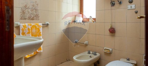 4 bedrooms Apartment in Catania, Italy No. 64763 11