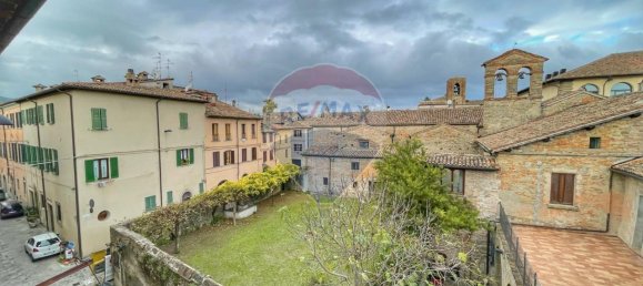 5 rooms Apartment in Città di Castello, Italy No. 157180 2