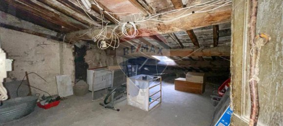 5 rooms Apartment in Città di Castello, Italy No. 157180 24