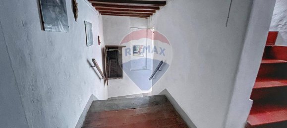 5 rooms Apartment in Città di Castello, Italy No. 157180 5