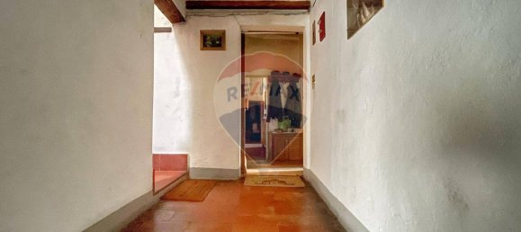 5 rooms Apartment in Città di Castello, Italy No. 157180 6