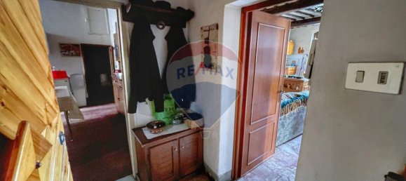 5 rooms Apartment in Città di Castello, Italy No. 157180 14