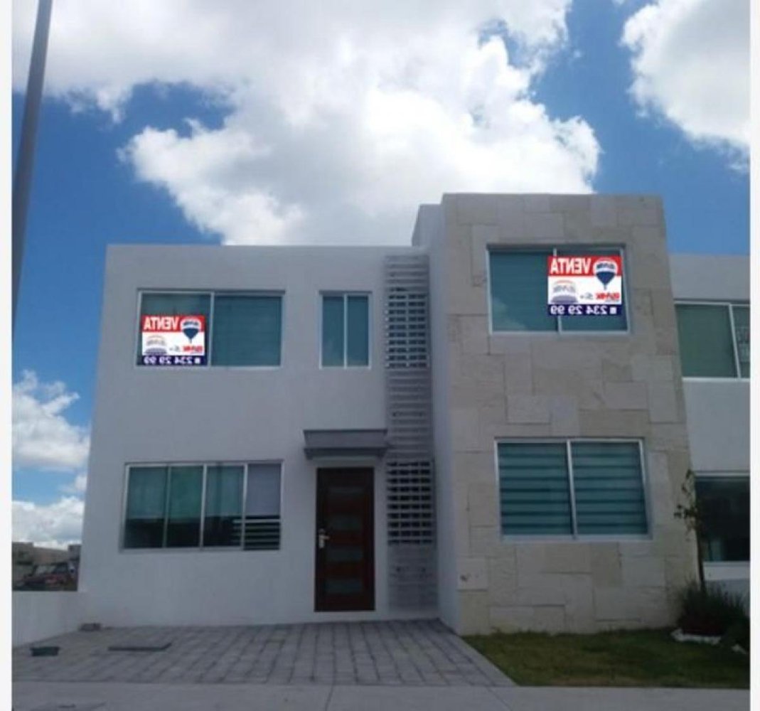3 bedrooms House in Queretaro, Mexico No. 174550