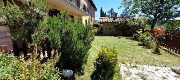 3-salle Appartement à Arezzo, Italy No. 214610 38