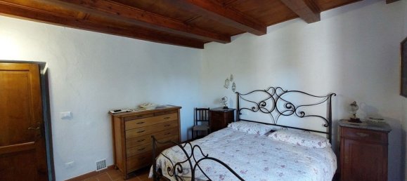 3-salle Appartement à Arezzo, Italy No. 214610 4