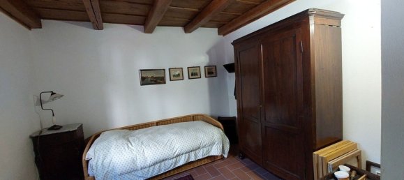 3-salle Appartement à Arezzo, Italy No. 214610 10