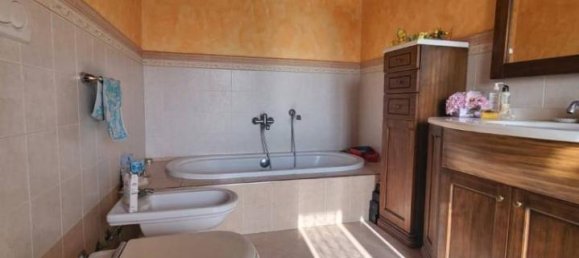 7 rooms House in Foglizzo, Italy No. 92869 21