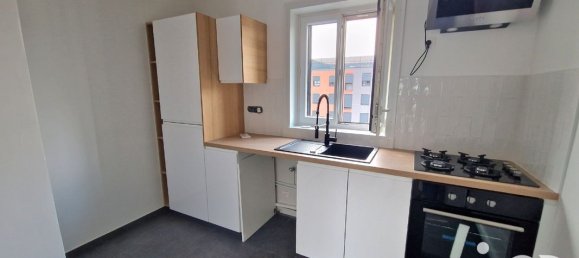 Apartamento de 2 dormitorios en Saint-Jean-de-la-Ruelle, France No. 230054 3
