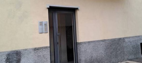 2 غرف نوم شقة في Induno Olona, Italy رقم 3182 3