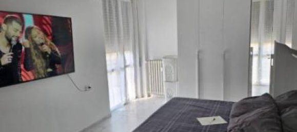 4 rooms Apartment in Varese, Italy No. 36122 8