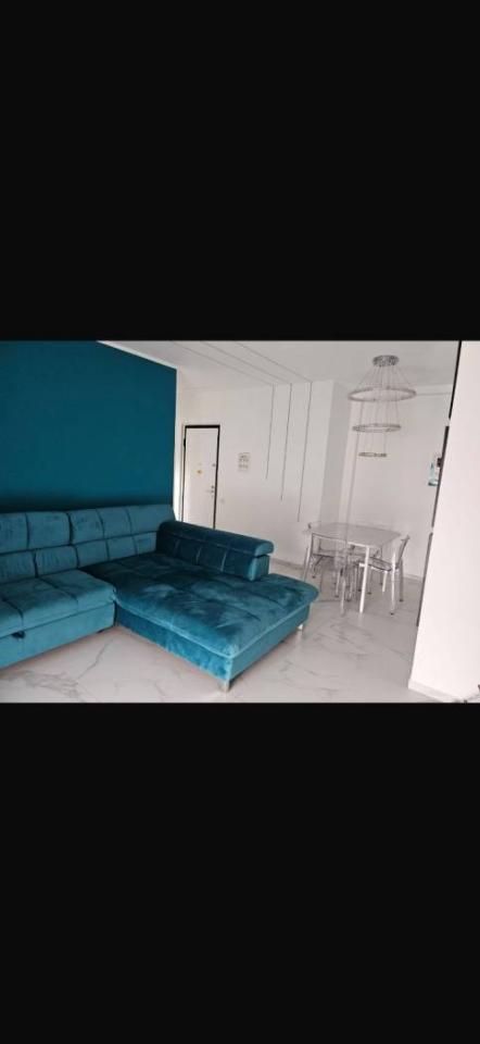 4 rooms Apartment in Varese, Italy No. 36122