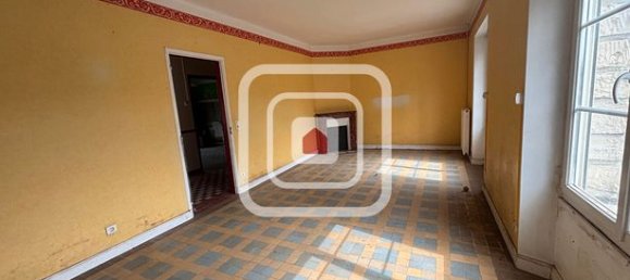 3 bedrooms House in Fismes, France No. 308297 2