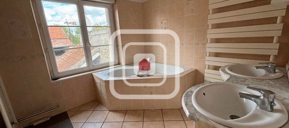 3 bedrooms House in Fismes, France No. 308297 5