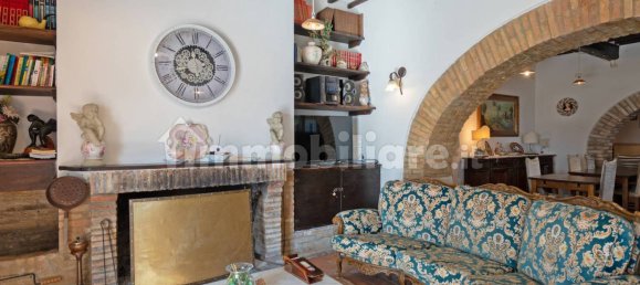 11 Schlafzimmer Haus in Città di Castello, Italy, Nr. 107525 16