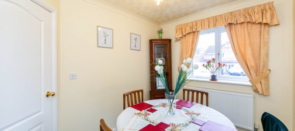 4 bedrooms House in Barnsley, United Kingdom No. 2441 6