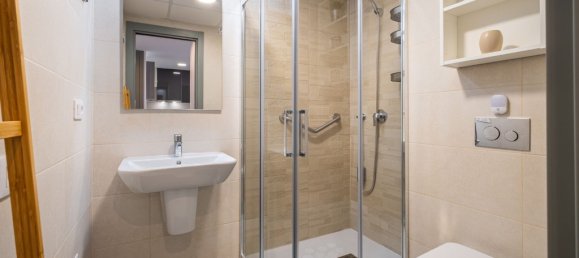 Apartamento de 2 dormitorios en Alicante, Spain No. 290770 19