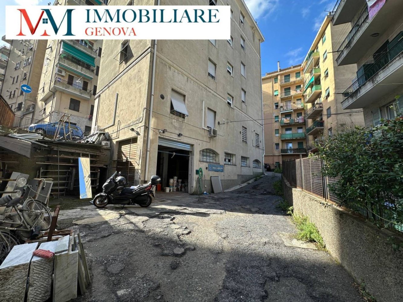 173m² Warehouse in Genoa, Italy No. 400722