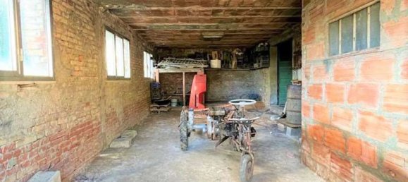 Дом с 5 комнатами в Лучиньяно, Италия № 93050 10