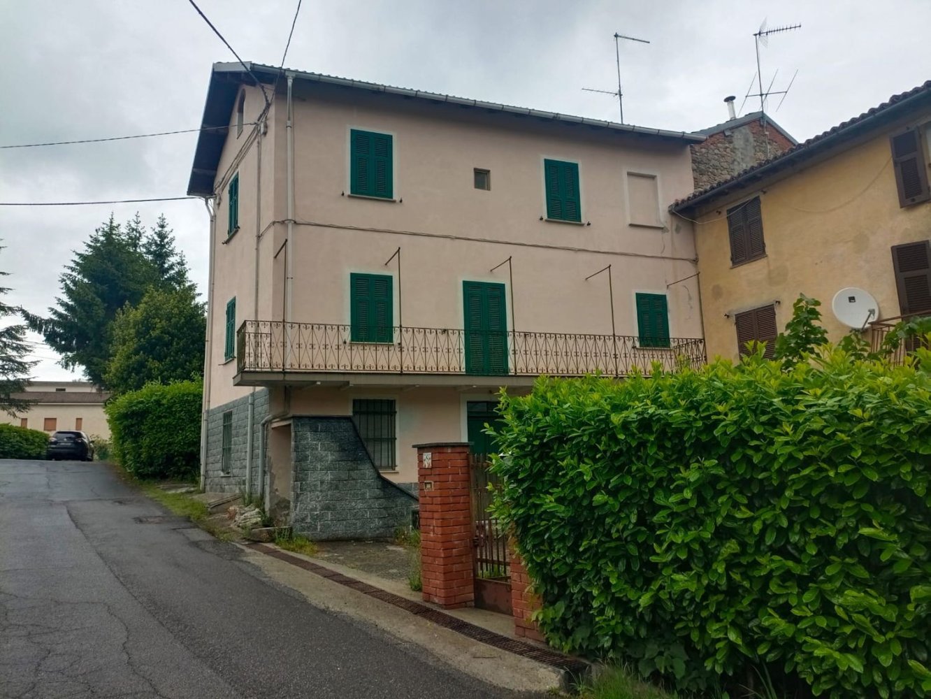 5 rooms House in Parodi Ligure, Italy No. 157020
