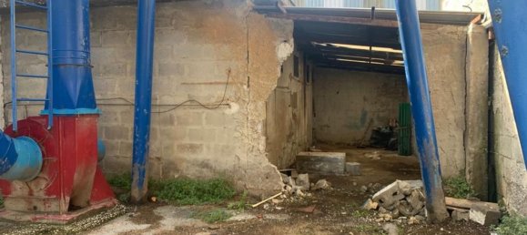 800m² Warehouse in Melito di Napoli, Italy No. 74102 4