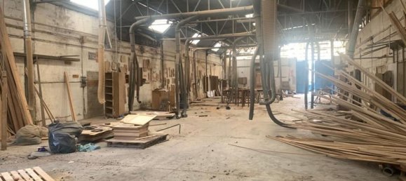 800m² Warehouse in Melito di Napoli, Italy No. 74102 6