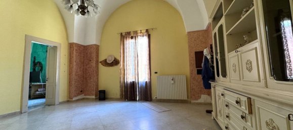 3 bedrooms House in Surbo, Italy No. 353896 30