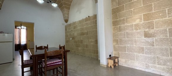 3 bedrooms House in Surbo, Italy No. 353896 18