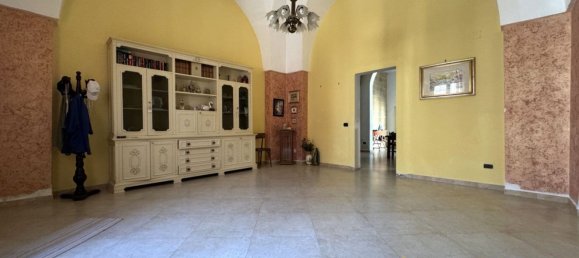 3 bedrooms House in Surbo, Italy No. 353896 33